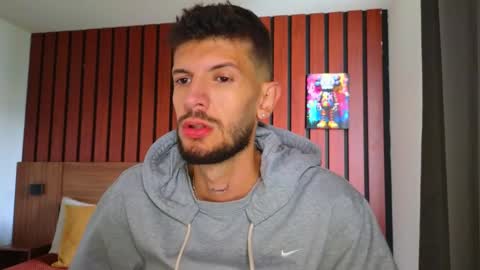 Snapshot of max_tayloor chatting on 02-10-26, 07:18 Max Taylor online show from 02-10-26, 07:18