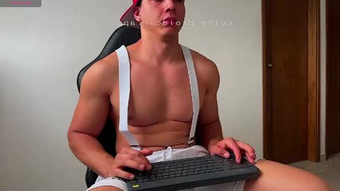 Snapshot of max_valiant1 chatting on 06-04-26, 03:40 max_valiant1 online show from 06-04-26, 03:40
