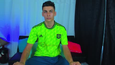 Snapshot of max_wild01 chatting on 01-26-25, 09:07 MAX online show from 01-26-25, 09:07