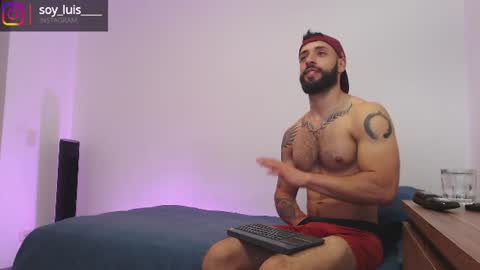 Snapshot of max_xl_ chatting on 06-11-26, 02:00 max_xl_ online show from 06-11-26, 02:00