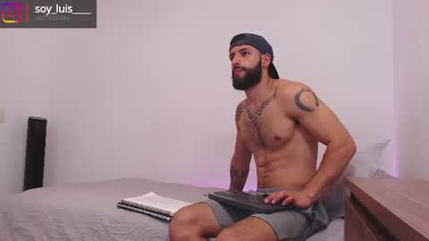 Snapshot of max_xl_ chatting on 07-22-26, 03:15 max_xl_ online show from 07-22-26, 03:15