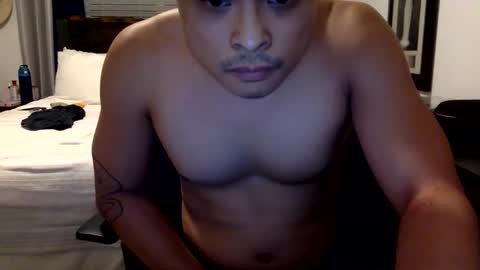 Snapshot of maxblairwood chatting on 04-25-26, 12:19 maxblairwood online show from 04-25-26, 12:19