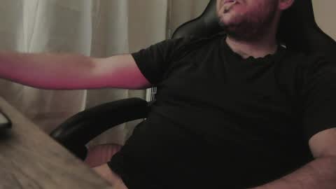 Snapshot of maxcamlove chatting on 07-02-26, 01:05 maxcamlove online show from 07-02-26, 01:05