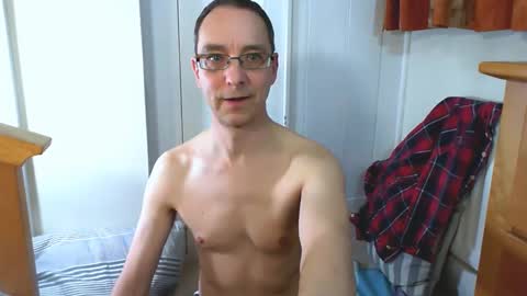 Max Davies online show from 03-18-26, 08:34