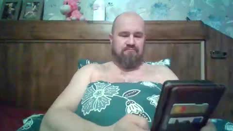 Snapshot of maxhunter chatting on 04-09-26, 10:04 maxhunter online show from 04-09-26, 10:04
