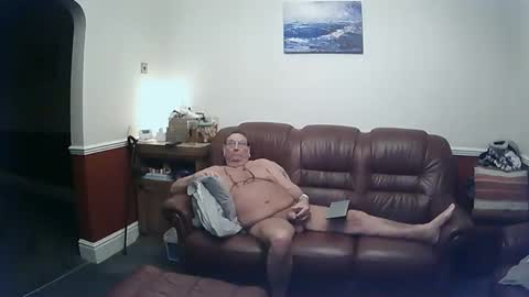 Snapshot of maxi_johnes chatting on 12-23-24, 08:03 MAX online show from 12-23-24, 08:03