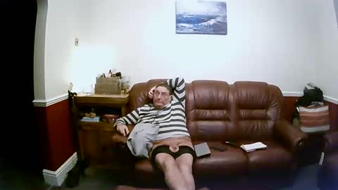 Snapshot of maxi_johnes chatting on 01-09-25, 12:25 MAX online show from 01-09-25, 12:25