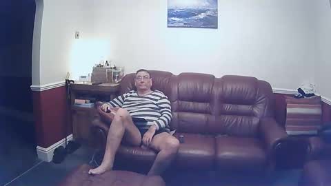 Snapshot of maxi_johnes chatting on 01-11-25, 08:32 MAX online show from 01-11-25, 08:32