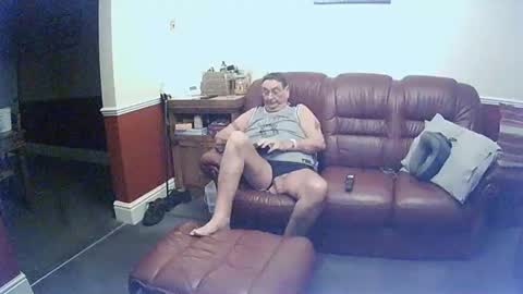 Snapshot of maxi_johnes chatting on 01-16-25, 09:19 MAX online show from 01-16-25, 09:19