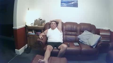 Snapshot of maxi_johnes chatting on 01-18-25, 08:51 MAX online show from 01-18-25, 08:51