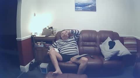 Snapshot of maxi_johnes chatting on 03-03-25, 10:42 MAX online show from 03-03-25, 10:42