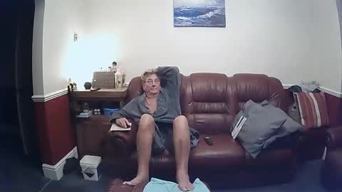 Snapshot of maxi_johnes chatting on 09-14-25, 10:31 MAX online show from 09-14-25, 10:31