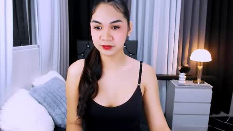 maxie greyson online show from 11-21-25, 08:13