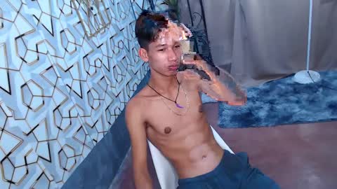 Reyn online show from 02-11-25, 12:58