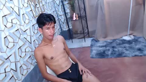 Reyn online show from 02-20-25, 06:02