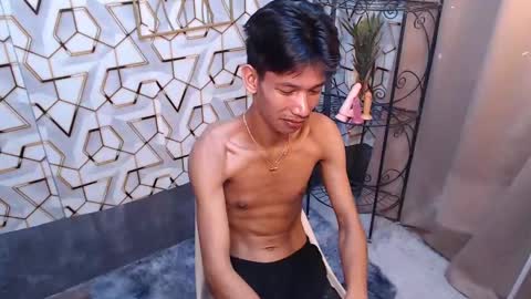 Reyn online show from 02-23-25, 11:14