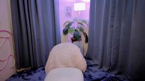 Reyn online show from 09-12-25, 02:39