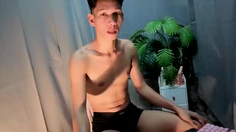 Reyn online show from 09-27-25, 12:21