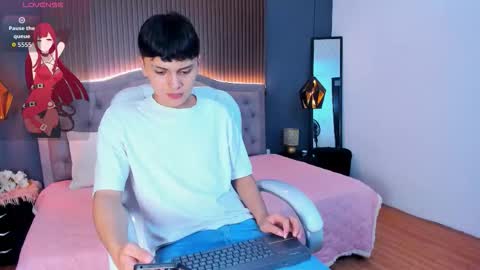 --  -- online show from 10-31-25, 07:04