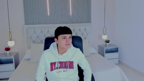 --  -- online show from 12-02-25, 07:09