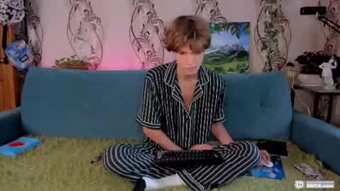 Snapshot of maxim_burn chatting on 07-16-26, 01:17 maxim burn online show from 07-16-26, 01:17