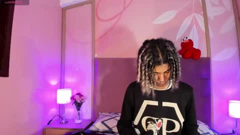 Snapshot of maxim_walker chatting on 02-04-25, 03:00 maxim online show from 02-04-25, 03:00