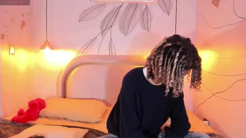 Snapshot of maxim_walker chatting on 02-12-25, 03:07 maxim online show from 02-12-25, 03:07