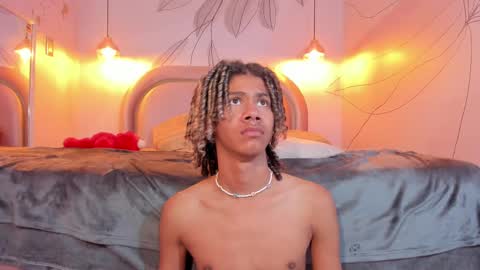 Snapshot of maxim_walker chatting on 02-12-25, 06:08 maxim online show from 02-12-25, 06:08