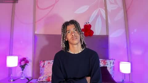 Snapshot of maxim_walker chatting on 02-25-25, 03:31 maxim online show from 02-25-25, 03:31