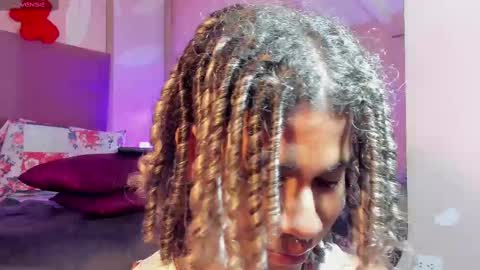 Snapshot of maxim_walker chatting on 02-25-25, 06:36 maxim online show from 02-25-25, 06:36