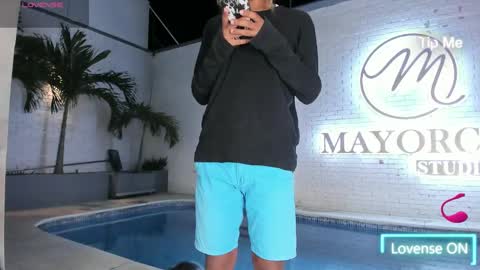 Snapshot of maxim_walker chatting on 10-10-25, 06:12 maxim online show from 10-10-25, 06:12