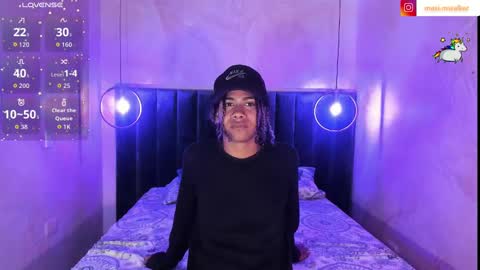 Snapshot of maxim_walker chatting on 11-03-25, 03:08 maxim online show from 11-03-25, 03:08