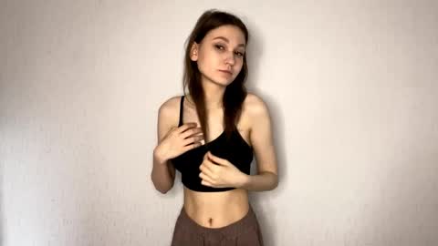 Snapshot of maximaboamah chatting on 05-12-26, 02:08 July online show from 05-12-26, 02:08