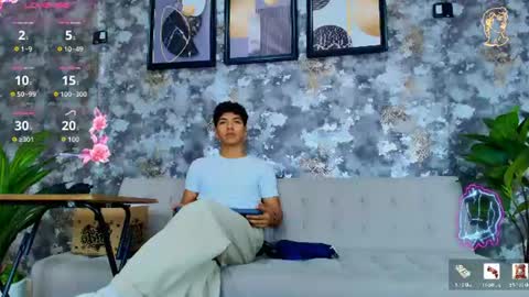 Snapshot of maximiliano_kh4lil chatting on 06-15-26, 01:24 Maximiliano online show from 06-15-26, 01:24