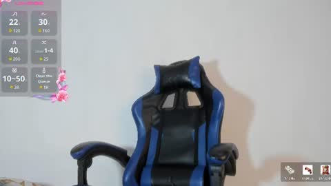 Snapshot of maximiliano_kh4lil chatting on 06-30-26, 01:12 Maximiliano online show from 06-30-26, 01:12