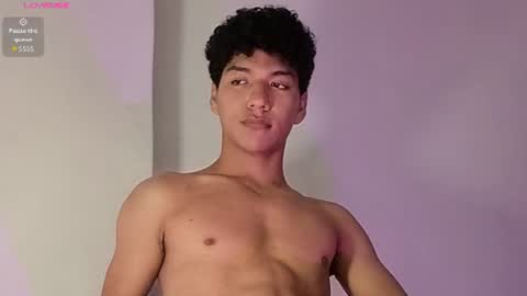 Snapshot of maximiliano_kh4lil chatting on 07-10-26, 11:57 Maximiliano online show from 07-10-26, 11:57