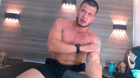 Snapshot of maximiliano_stronge chatting on 05-26-26, 07:10 Maximiliano online show from 05-26-26, 07:10