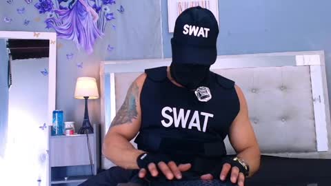 Snapshot of maximiliano_stronge chatting on 05-27-26, 06:38 Maximiliano online show from 05-27-26, 06:38