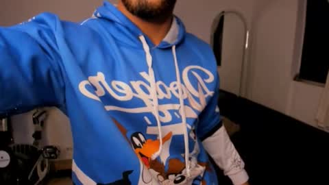 Maximo online show from 11-19-25, 03:06