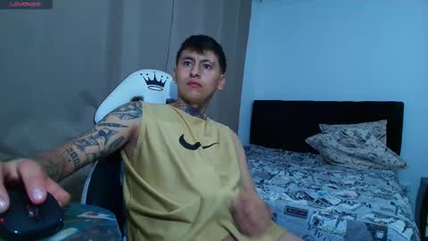 Maximum Independent model online show from 11-08-25, 11:58