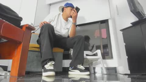 Snapshot of maximo__77 chatting on 10-13-25, 03:39 maximo__77 online show from 10-13-25, 03:39