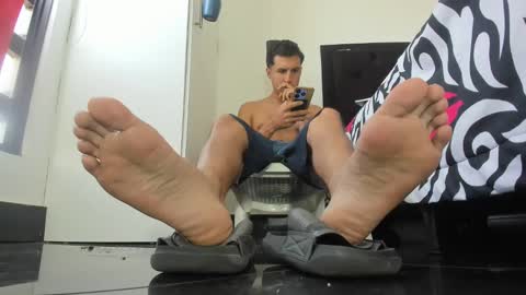 Snapshot of maximo__77 chatting on 11-07-25, 02:28 maximo__77 online show from 11-07-25, 02:28