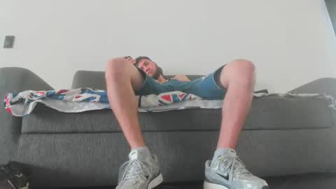 Snapshot of maximo__77 chatting on 11-22-25, 08:19 maximo__77 online show from 11-22-25, 08:19