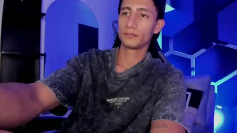 Maximo online show from 08-05-26, 07:17
