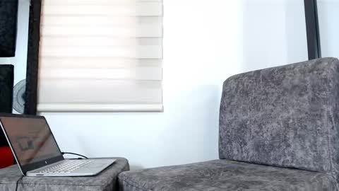 Snapshot of maximo_sebastian chatting on 12-22-25, 07:44 Maximo Sebastian online show from 12-22-25, 07:44