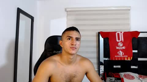 Snapshot of maximo_sebastian chatting on 06-02-26, 01:07 Maximo Sebastian online show from 06-02-26, 01:07