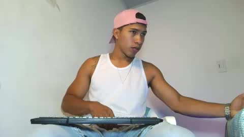 Maximo Aron Vega online show from 04-02-26, 08:39