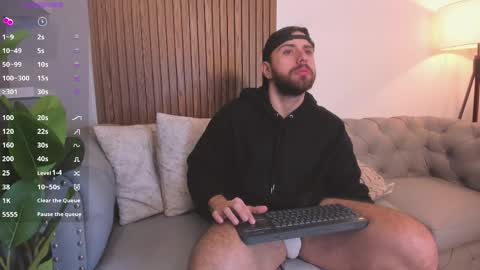 Maximo Wolf online show from 04-12-26, 09:03