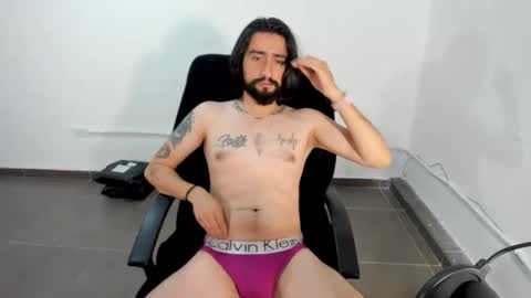 Snapshot of maximodominus chatting on 03-08-26, 08:51 maximodominus online show from 03-08-26, 08:51