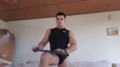 Snapshot of maximohoot chatting on 01-30-25, 04:24 Sebastian online show from 01-30-25, 04:24